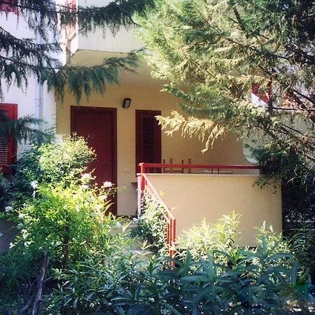 Agrimare Apart-hotel 3*